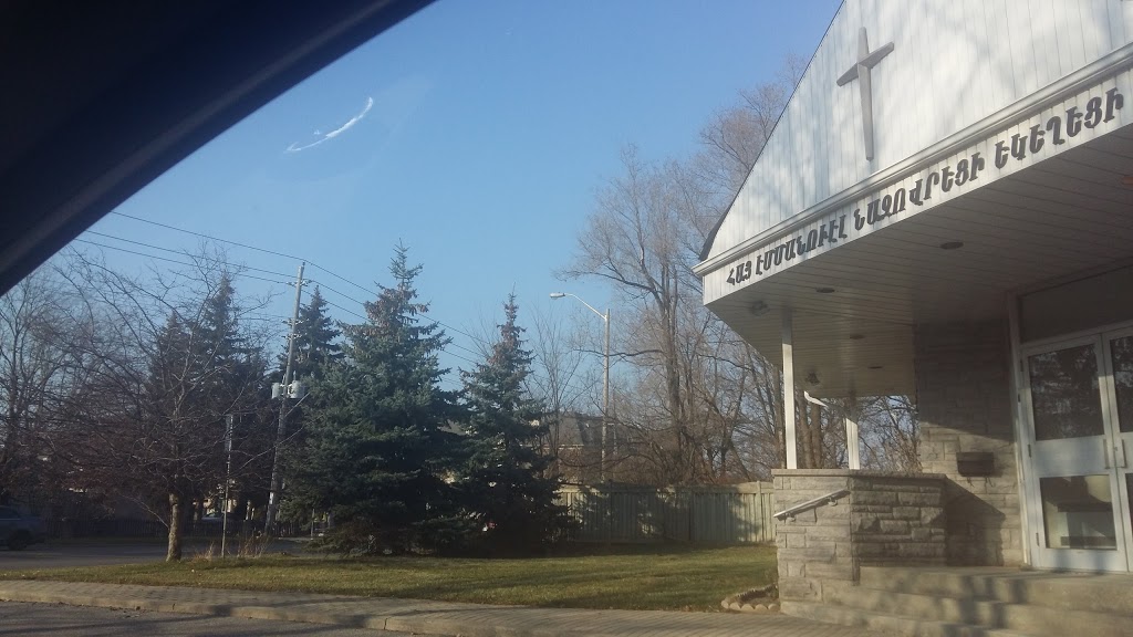 The Well on Bayview | 2537 Bayview Ave, North York, ON M2L 1B1, Canada | Phone: (416) 491-4611