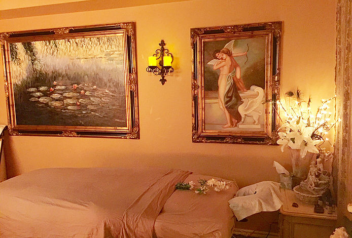 Diamond Dreams Spa - Luxury B&B | 35498 Mahogany Dr, Abbotsford, BC V3G 1C9, Canada | Phone: (604) 791-5212