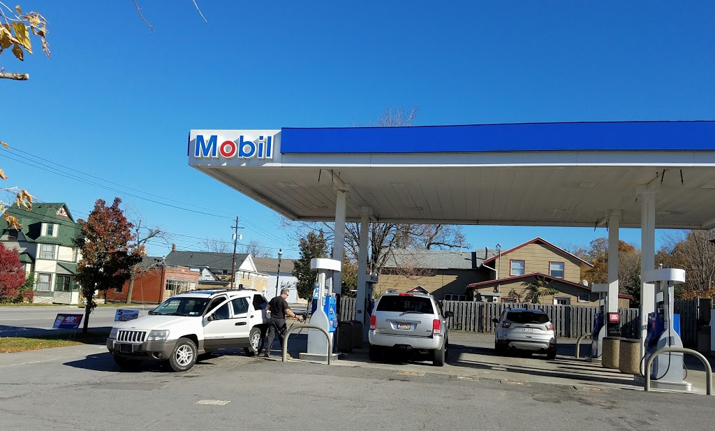 Mobil | 10655 Main St, Clarence, NY 14031, USA | Phone: (716) 759-2979