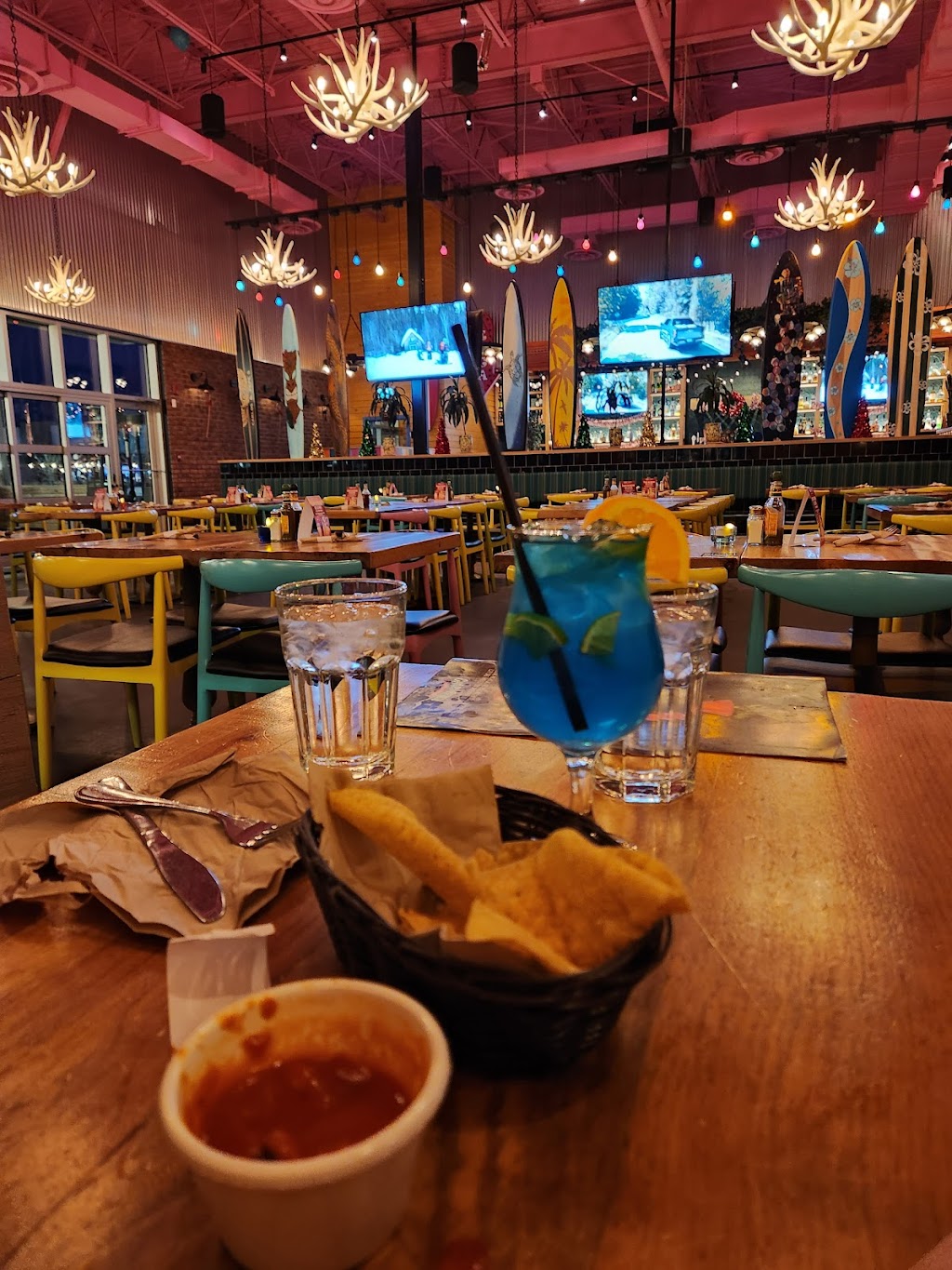 Carlos & Pepes - Blainville | 1405 Bd Michèle-Bohec #102, Blainville, QC J7C 5L4, Canada | Phone: (450) 433-4141