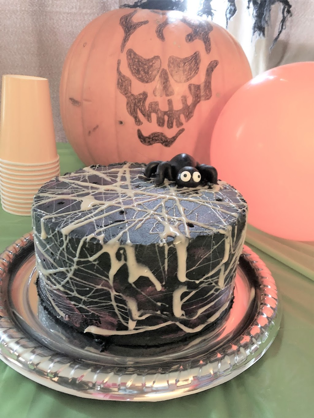 Creative Cakes & Sweets | 60 Sydenham Wells, Barrie, ON L4M 6R4, Canada | Phone: (705) 725-4435
