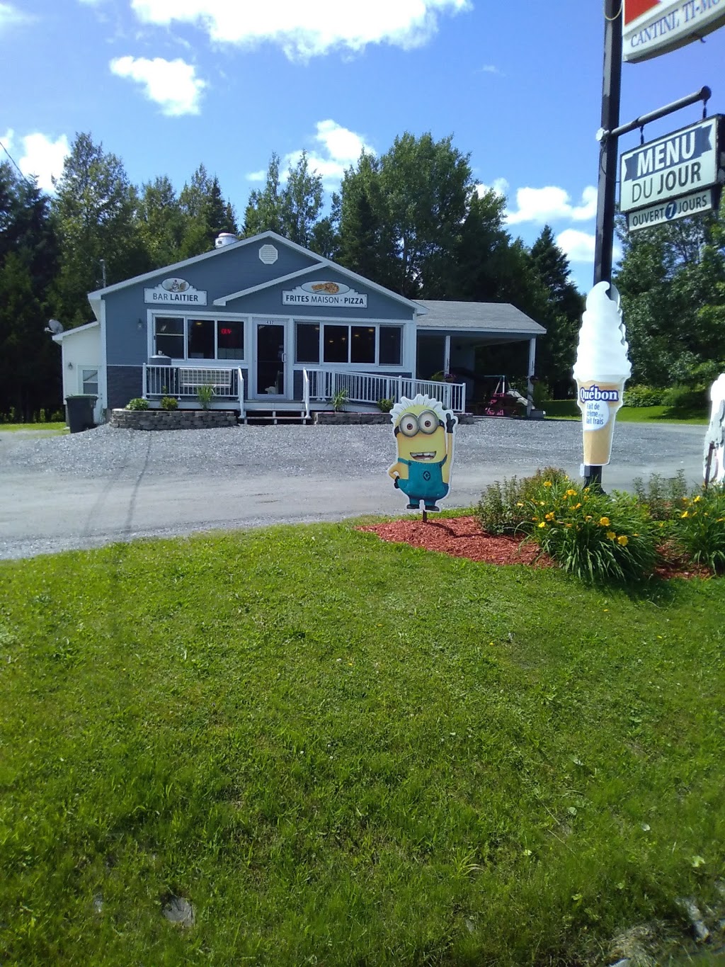 Cantine Ti-Mousse | 432 QC-108, Saint-Romain, QC G0Y 1L0, Canada | Phone: (418) 486-7070