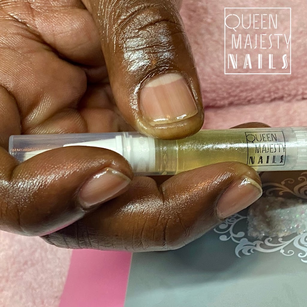 Queen Majesty Nails | point of interest | 29 Valley Woods Rd, North York, ON M3A 2R4, Canada | 6476435559 OR +1 647-643-5559