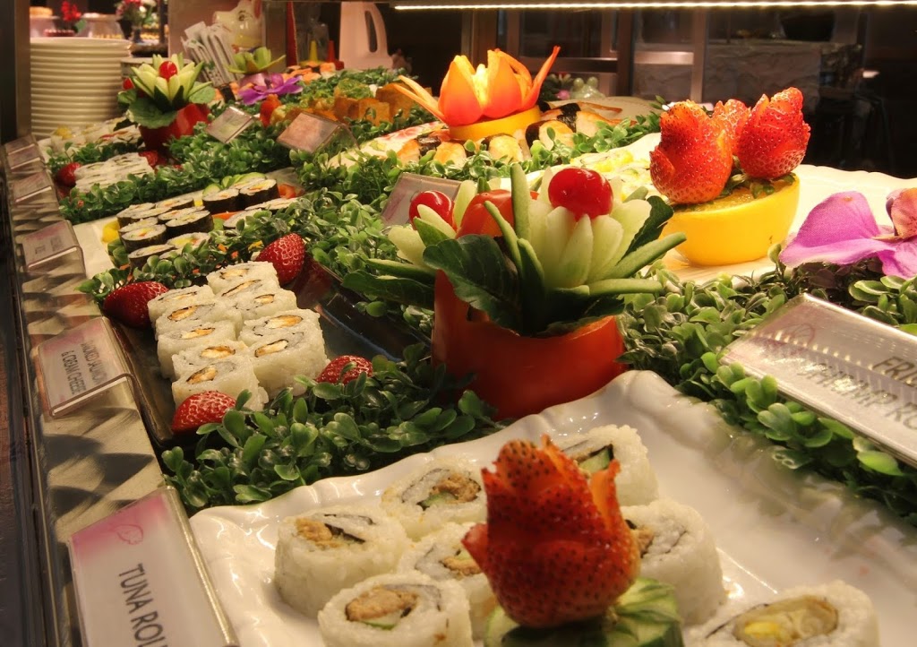 Mandarin Restaurant | 1255 The Queensway, Etobicoke, ON M8Z 1S2, Canada | Phone: (416) 252-5000
