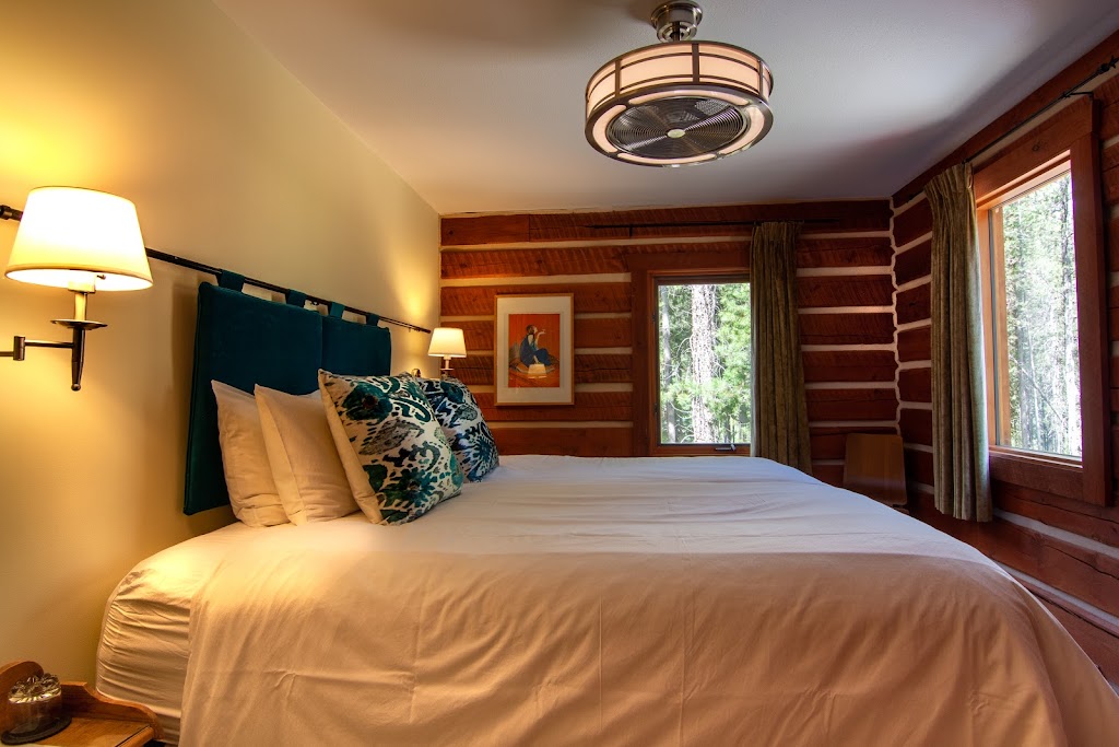 Earl Grey Lodge | Earl Grey Lodge, 2069 Summit Dr, Panorama, BC V0A 1T0, Canada | Phone: (250) 341-3641