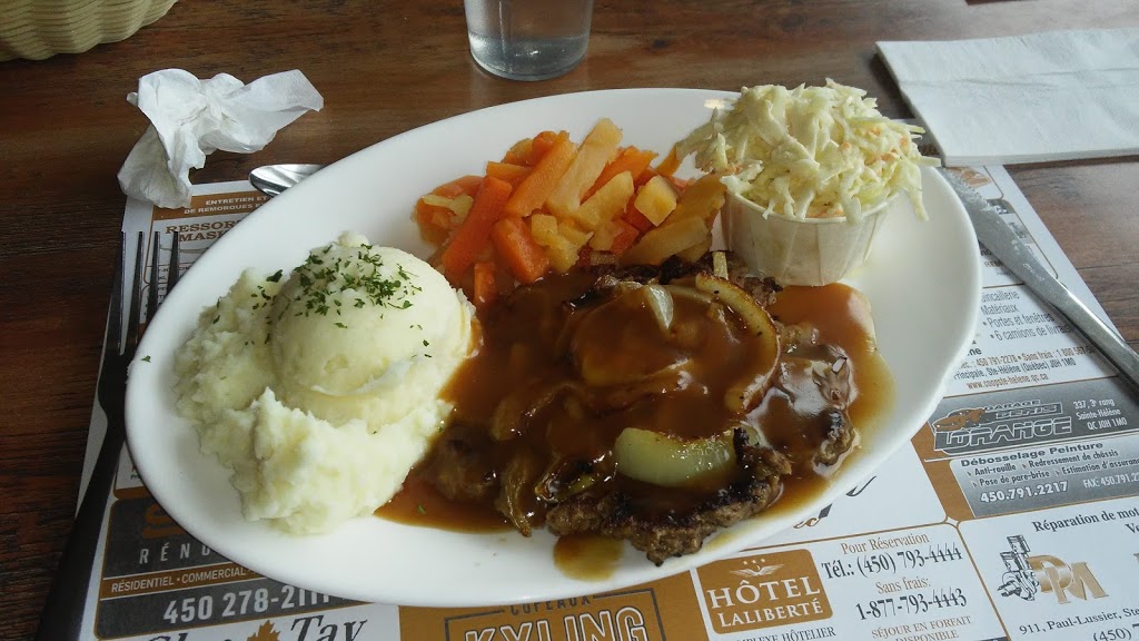 Resto Relais Routier 152 inc. | 545 3e Rang, Sainte-Hélène-de-Bagot, QC J0H 1M0, Canada | Phone: (450) 791-2771