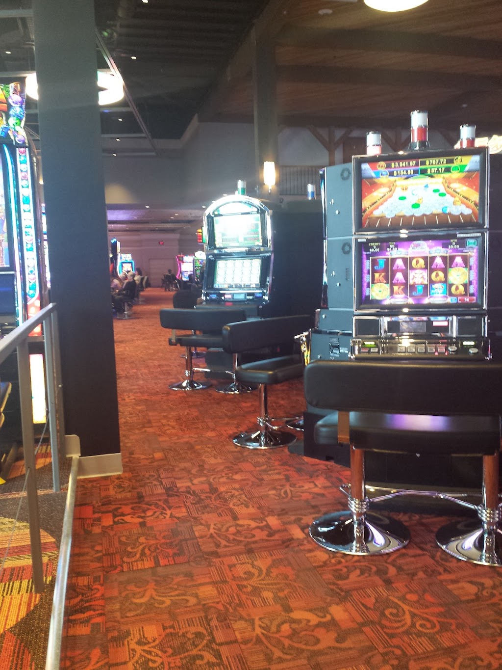 McPhillips Station Casino | 484 McPhillips St, Winnipeg, MB R2X 2H2, Canada | Phone: (204) 957-2500