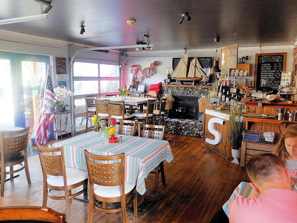 Saltwater Café | 1345 Gulf Rd, Point Roberts, WA 98281, USA | Phone: (360) 945-7258