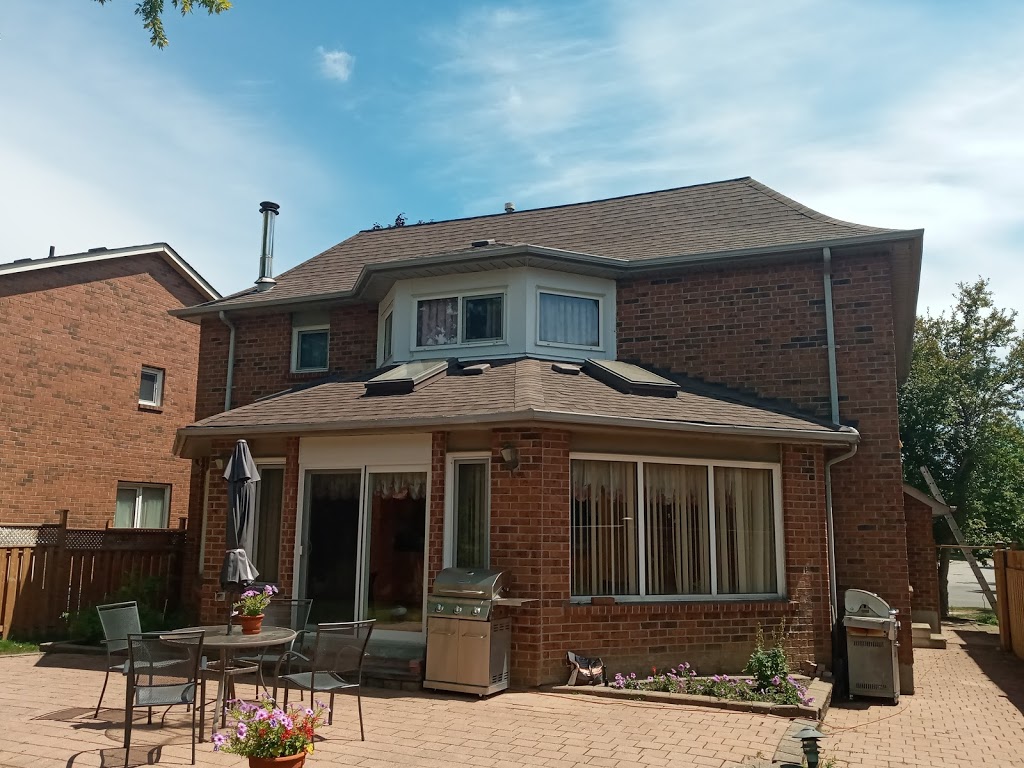 Bristol Roofing | 110 Sammon Ave, East York, ON M4J 1Y8, Canada | Phone: (647) 568-5259