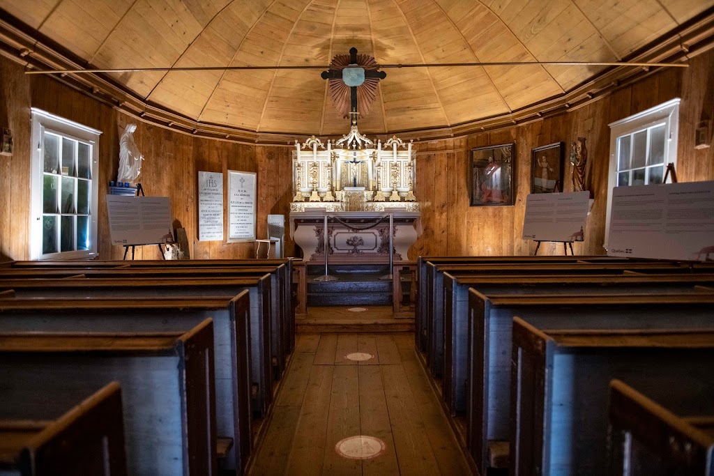Chapelle de Tadoussac | 169 Rue du Bord de lEau, Tadoussac, QC G0T 2A0, Canada | Phone: (418) 235-4324