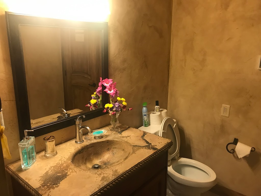 Cheers B&B | 3282 Malbec Crescent, West Kelowna, BC V4T 3B5, Canada | Phone: (877) 416-0130