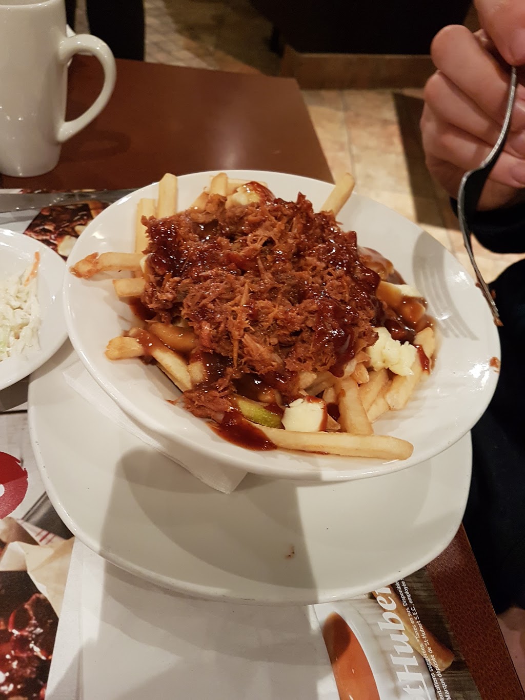 Rôtisserie St-Hubert | 17525 Rue Charles, Mirabel, QC J7J 1P3, Canada | Phone: (514) 385-5555