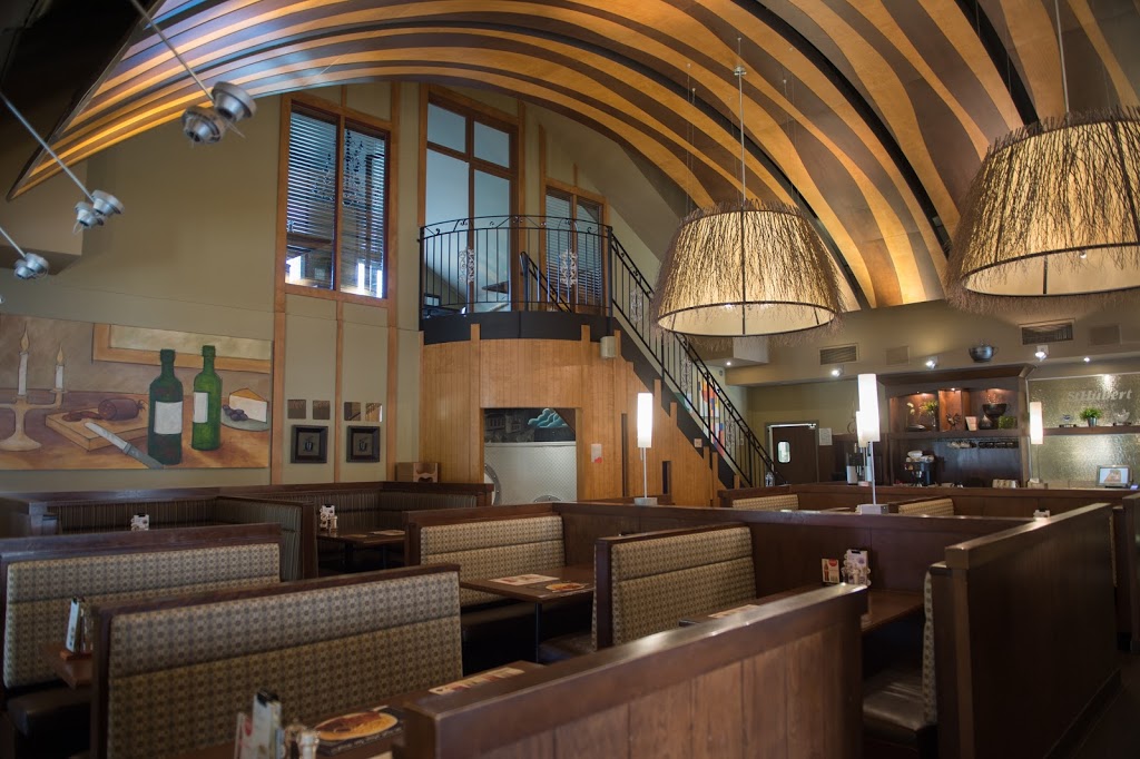 Rôtisserie St-Hubert | 950 Rue Principale E, Sainte-Agathe-des-Monts, QC J8C 1L6, Canada | Phone: (819) 326-6655