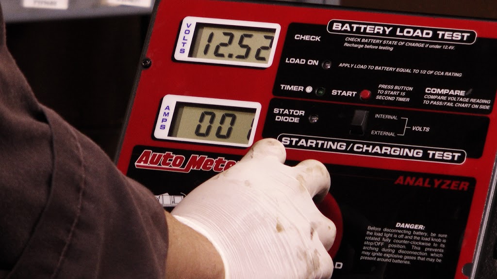 Minit-Tune & Brake Auto Centres | 1353 Main St, North Vancouver, BC V7J 1C5, Canada | Phone: (604) 985-6550