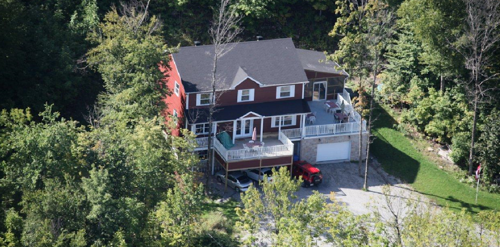 The Hidden Treasure B&B | 1311 Route 105, Chelsea, QC J9B 1P4, Canada | Phone: (819) 921-7913