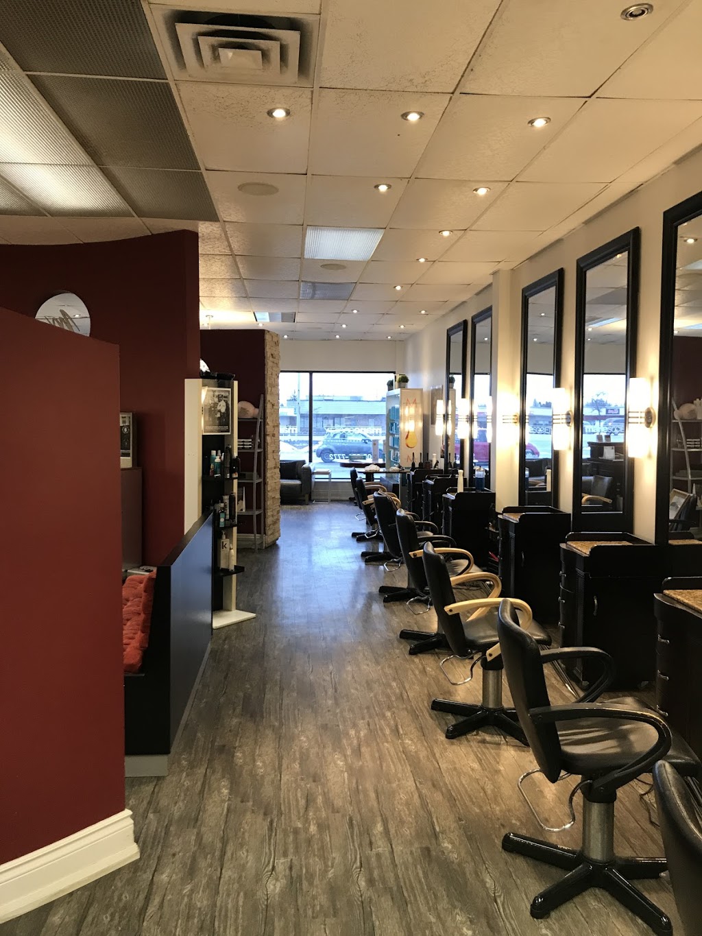Mane Society Salon | 308 Queen St S, Bolton, ON L7E 4Z9, Canada | Phone: (905) 951-7772