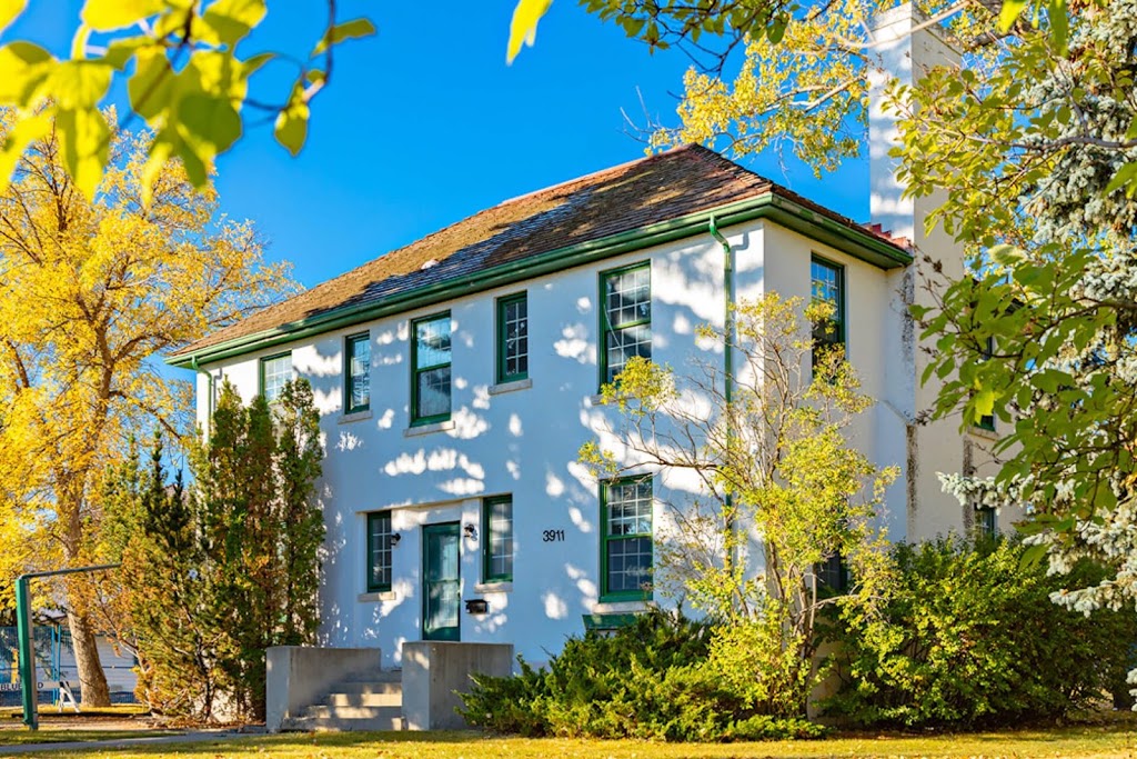 Currie Green | 150 Dieppe Drive SW, Calgary, AB T3E 7L5, Canada | Phone: (403) 369-6000
