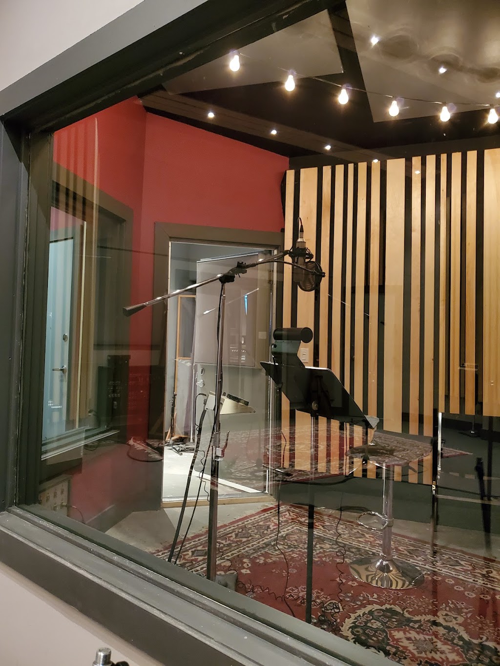 Phase One Media Group Inc | 1121 Bellamy Rd N #5, Scarborough, ON M1H 3B9, Canada | Phone: (416) 291-9553