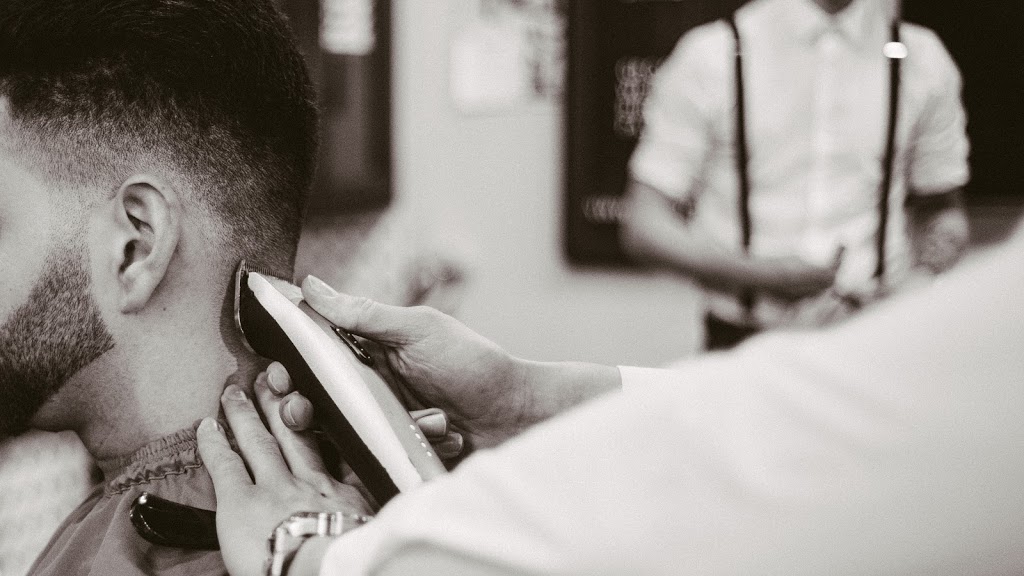 LONDON BARBERS | 116 - 2550 Country Hills Blvd NE, Calgary, AB T3N 1E4, Canada | Phone: (403) 460-5531