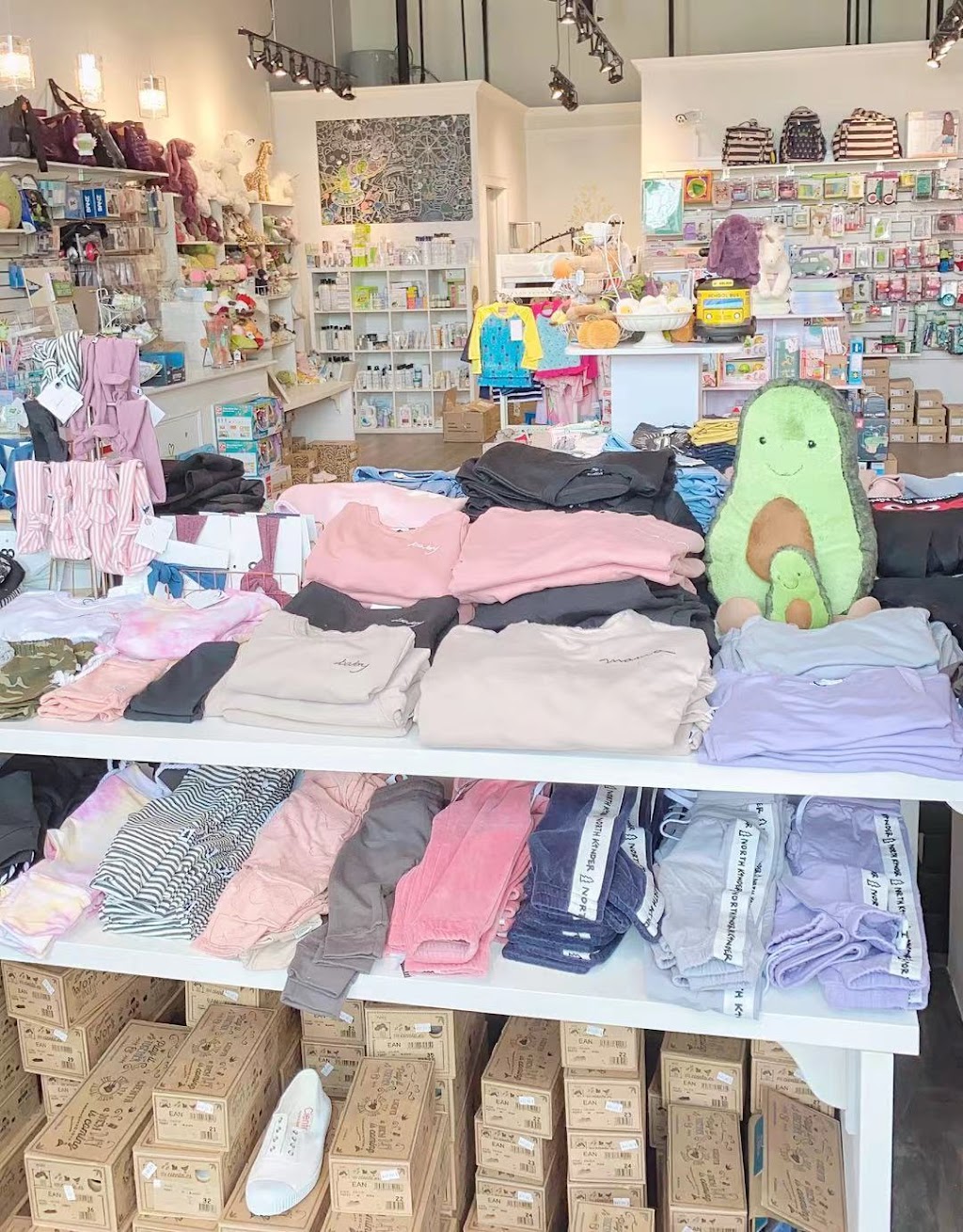Mini Dreamers | 5232 Windermere Blvd SW, Edmonton, AB T6W 0L9, Canada | Phone: (780) 756-3365