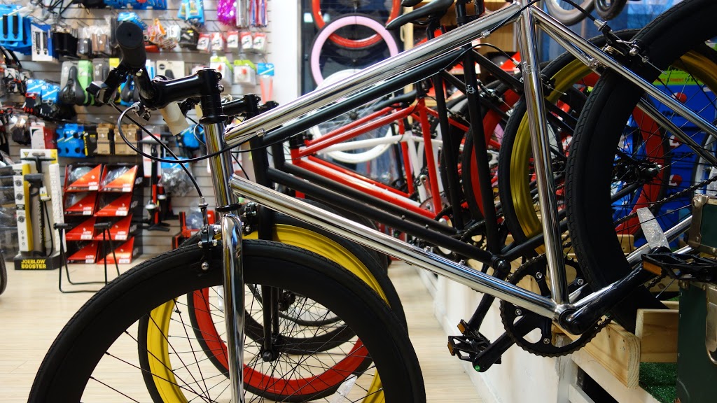 Vélo Oliver | 1144 Rue Bélanger, Montréal, QC H2S 1H4, Canada | Phone: (514) 439-8356