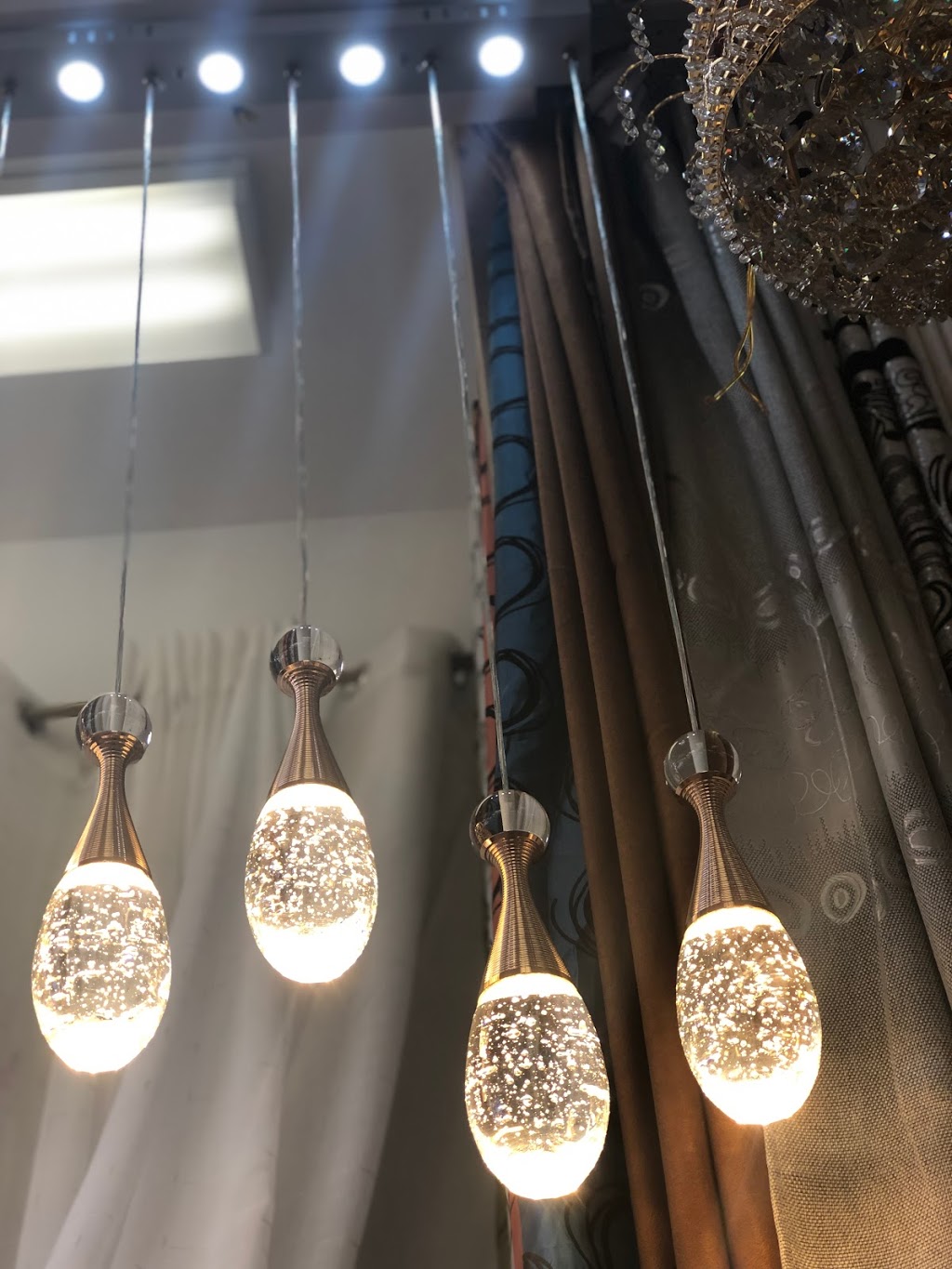 Top Blinds Drapery Lighting | 2377 Eglinton Ave E, Scarborough, ON M1K 2M5, Canada | Phone: (416) 824-2442