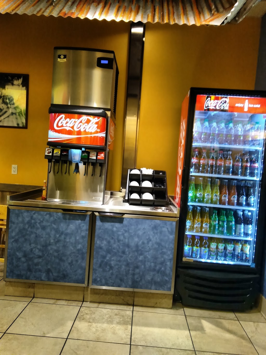 Taco Del Mar | 8249 Eagle Landing Pkwy #210, Chilliwack, BC V2P 0E2, Canada | Phone: (604) 391-1140