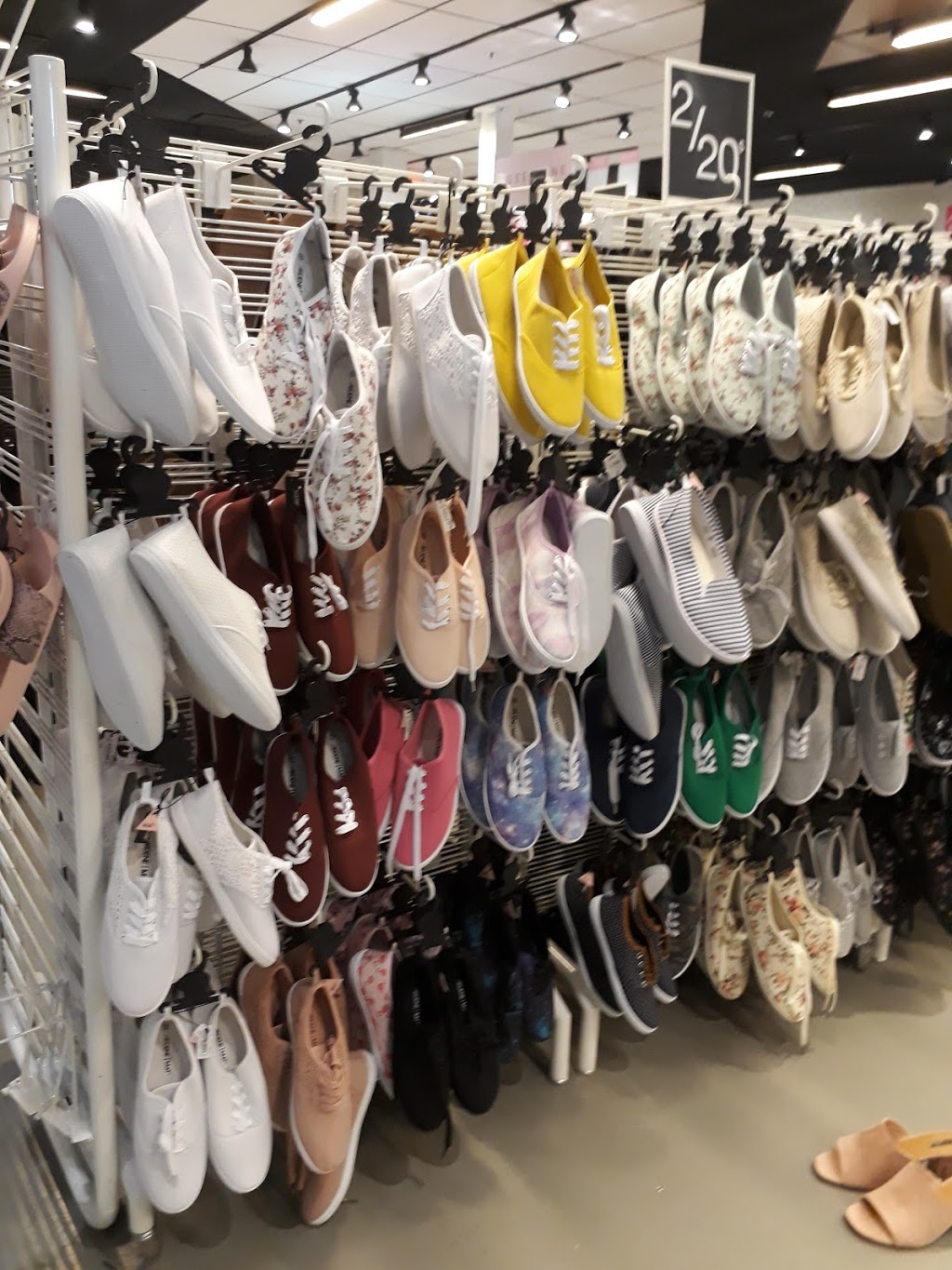 Ardene | 3495 Lawrence Ave E A01016B, Scarborough, ON M1H 1B2, Canada | Phone: (416) 224-2680