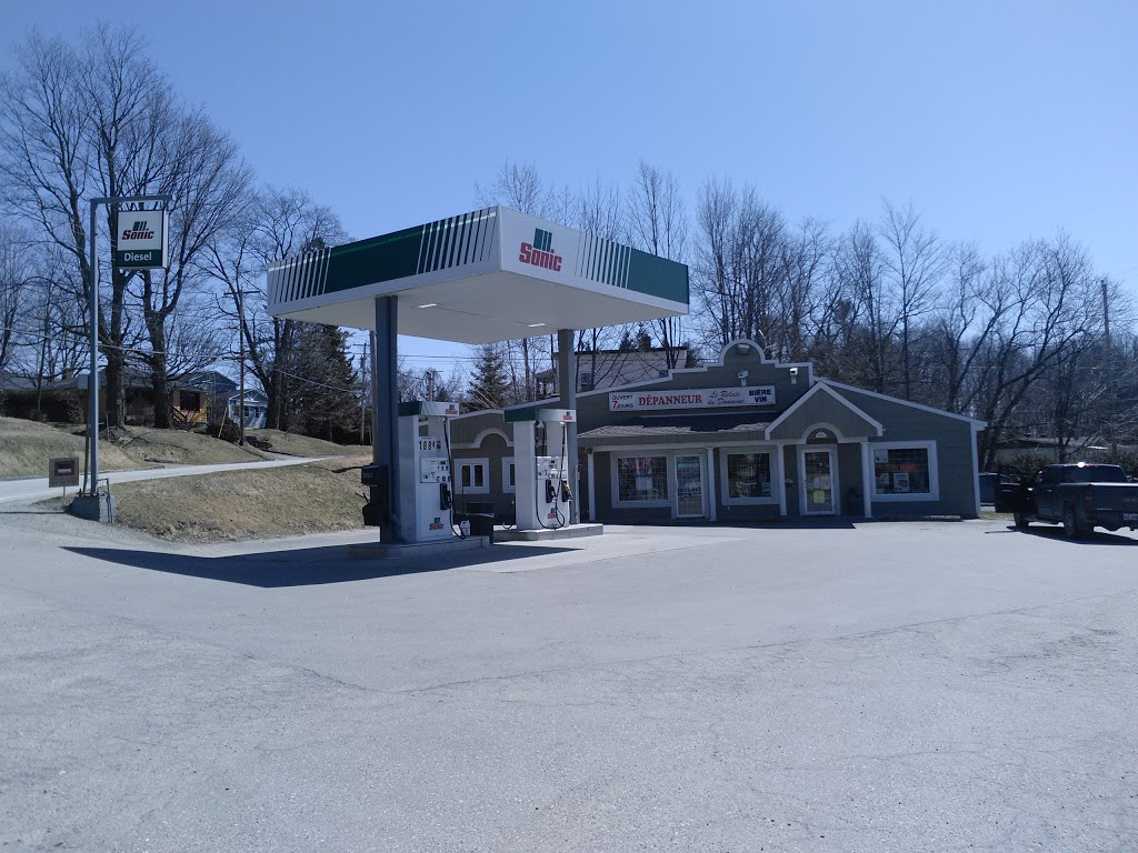 Dépanneur Le Relais du Domaine de Compton | 6950 Route Louis-S.-Saint-Laurent, Compton, QC J0B 1L0, Canada | Phone: (819) 835-9448