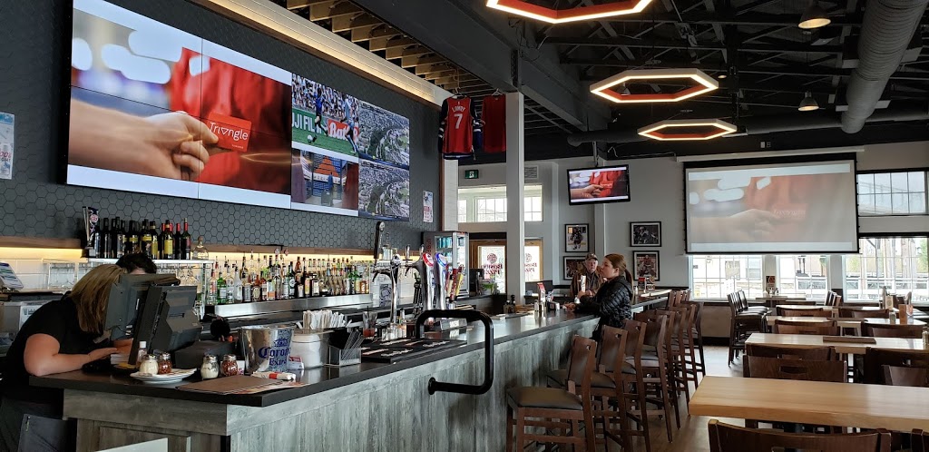 Boston Pizza | 1100 Bay St, Gravenhurst, ON P1P 1Z9, Canada | Phone: (705) 684-8024