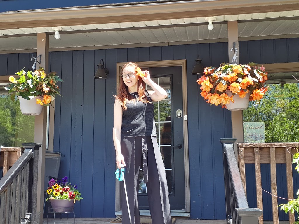ZcizzorZ Hair Studio | 581 Manitoba St, Bracebridge, ON P1L 1W9, Canada | Phone: (705) 646-0325