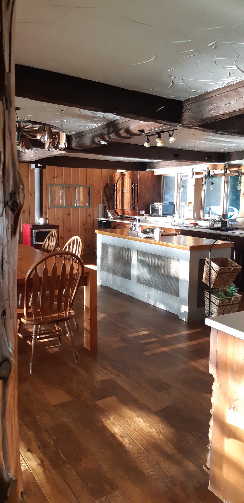 Clayton Cove B&B | 402 Claytons Cove Rd, Coe Hill, ON K0L 1P0, Canada | Phone: (613) 337-9209