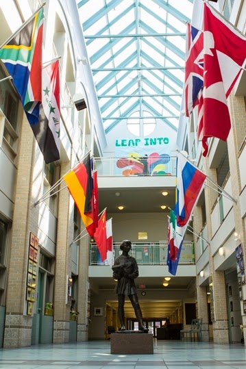 Balmoral Hall School | 630 Westminster Ave, Winnipeg, MB R3C 3S1, Canada | Phone: (204) 784-1600