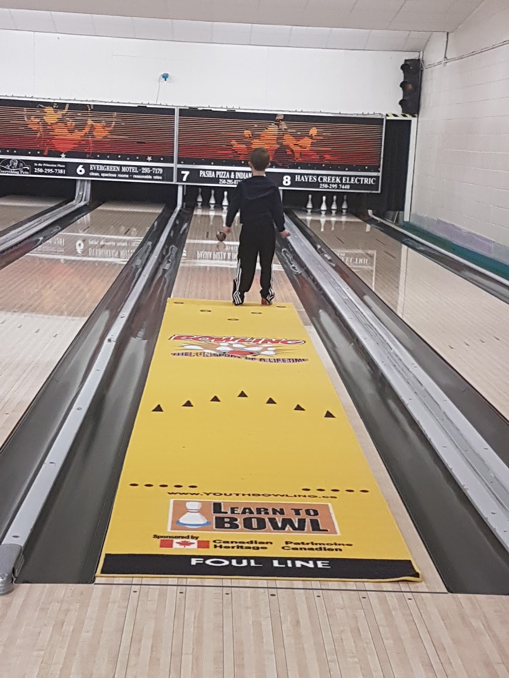 Copperhill Lanes & Lounge Ltd | 404 Lapworth St, Princeton, BC V0X 1W0, Canada | Phone: (250) 295-6500