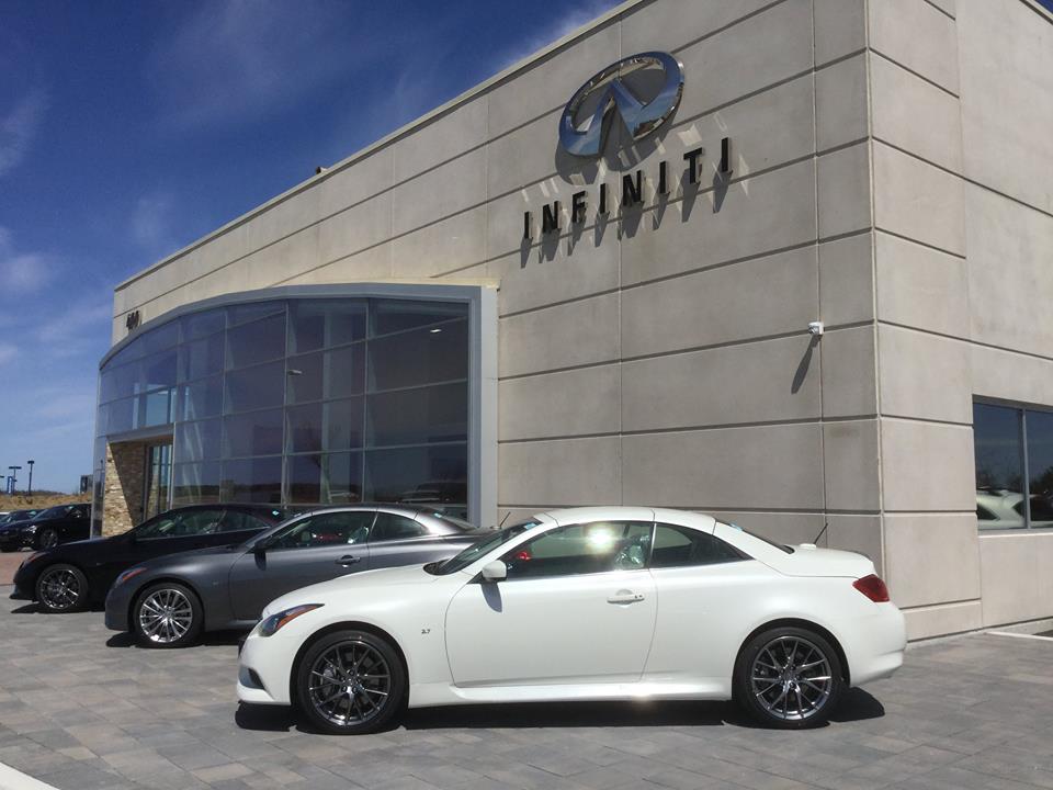 400 Infiniti | 2474 Doral Dr, Innisfil, ON L9S 0A3, Canada | Phone: (705) 436-4400