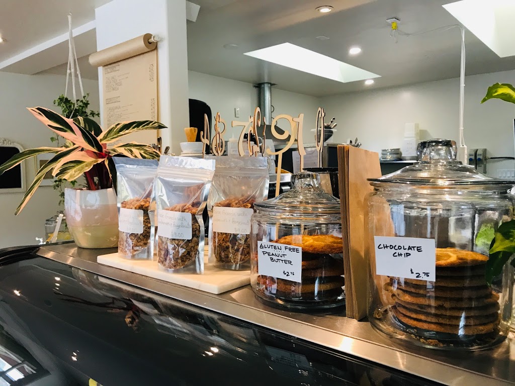 Ma Maison | 10445 Chemainus Rd, Chemainus, BC V0R 1K2, Canada | Phone: (250) 732-6096