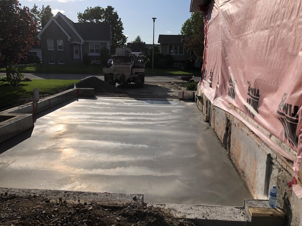 Pompage de béton SIMCO Inc | Rue Lessard, Saint-Césaire, QC J0L 1T0, Canada | Phone: (450) 558-0134