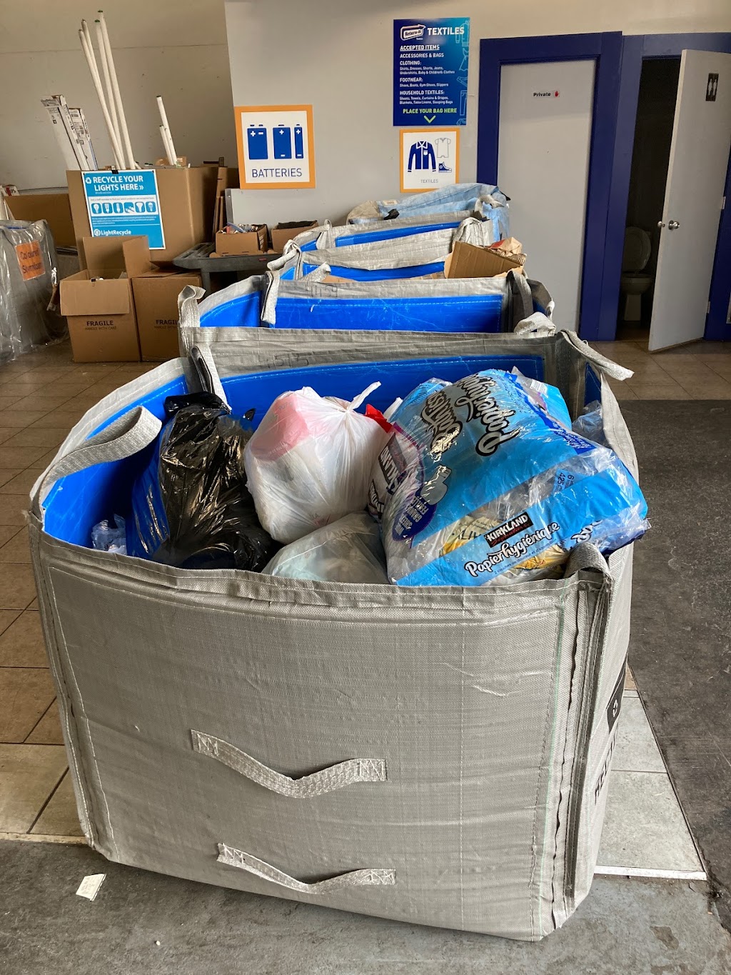 Sapperton Return-It Depot | 21 Braid St, New Westminster, BC V3L 3P2, Canada | Phone: (604) 523-9699