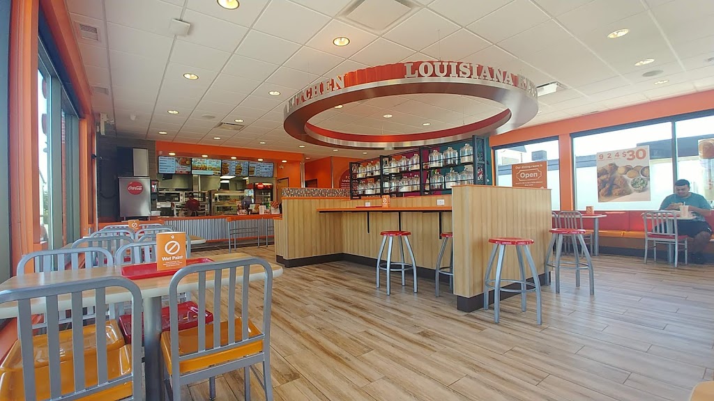 Popeyes Louisiana Chicken | 3420 Portage Ave, Winnipeg, MB R3K 0Z3, Canada | Phone: (204) 219-7418