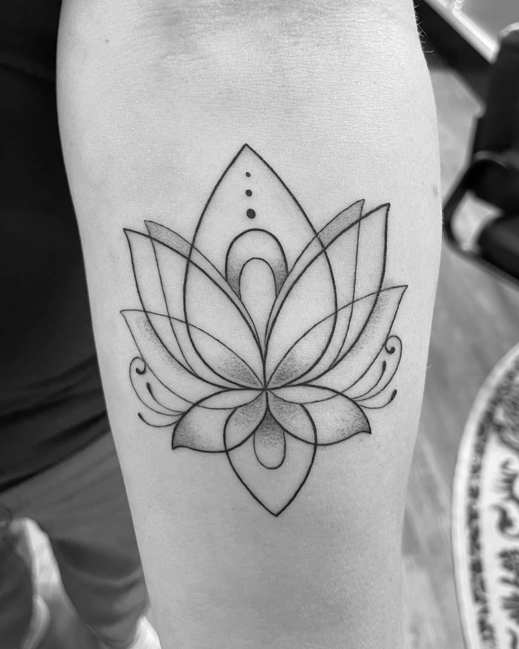 Studio Six19 Tattoos | 52 Main St, Erin, ON N0B 1T0, Canada | Phone: (519) 833-9434