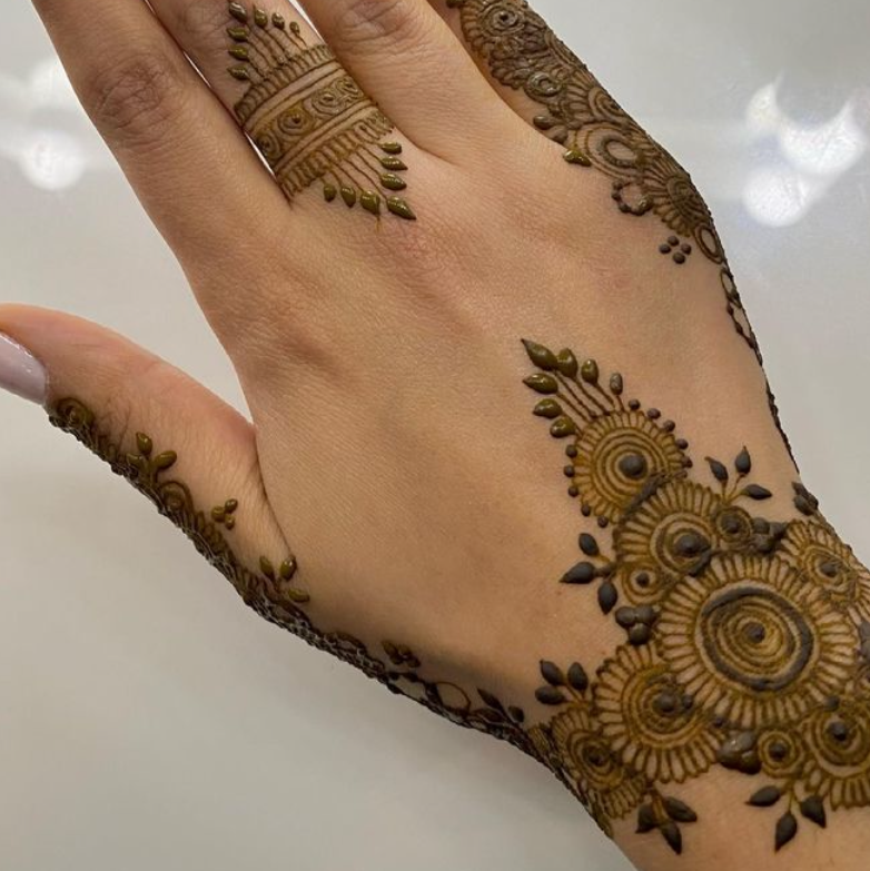 Embellish Beauty Salon | 56 Buckland Way, Brampton, ON L6V 3P4, Canada | Phone: (604) 376-1725