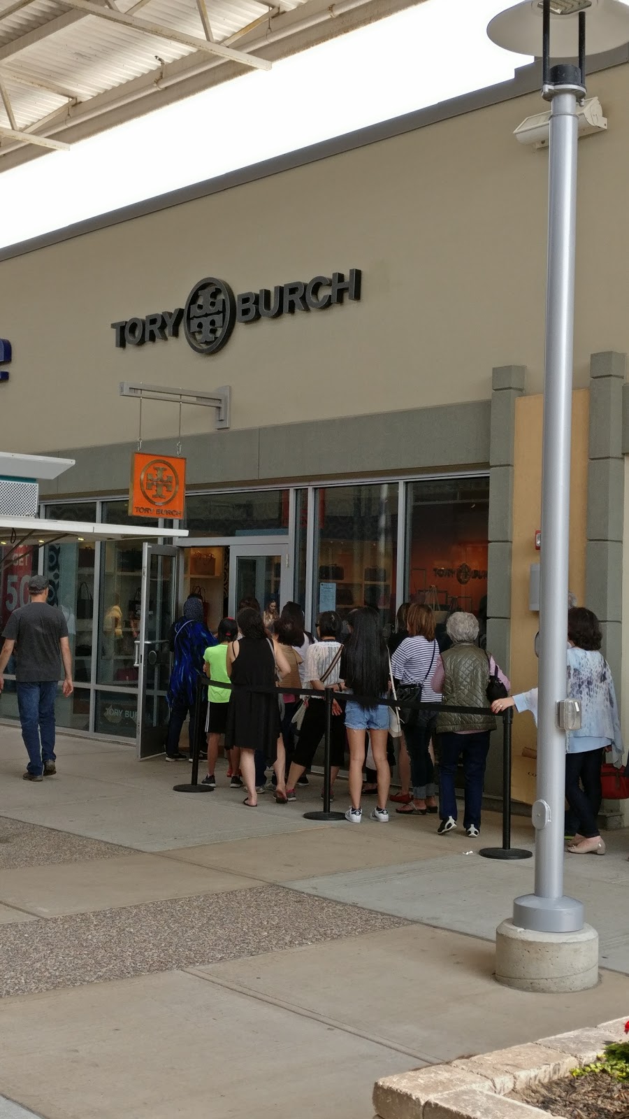 Tory Burch | 13850 Steeles Avenue W #521, Halton Hills, ON L7G 0J1, Canada | Phone: (905) 636-1894