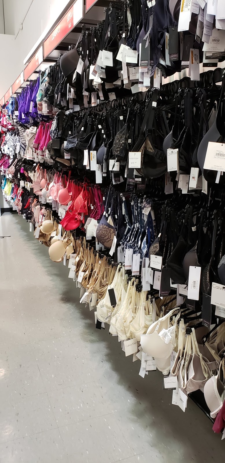 Calvin Klein Outlet Store | Lakeview, Mississauga, ON L5E 2N6, Canada | Phone: (905) 274-4034