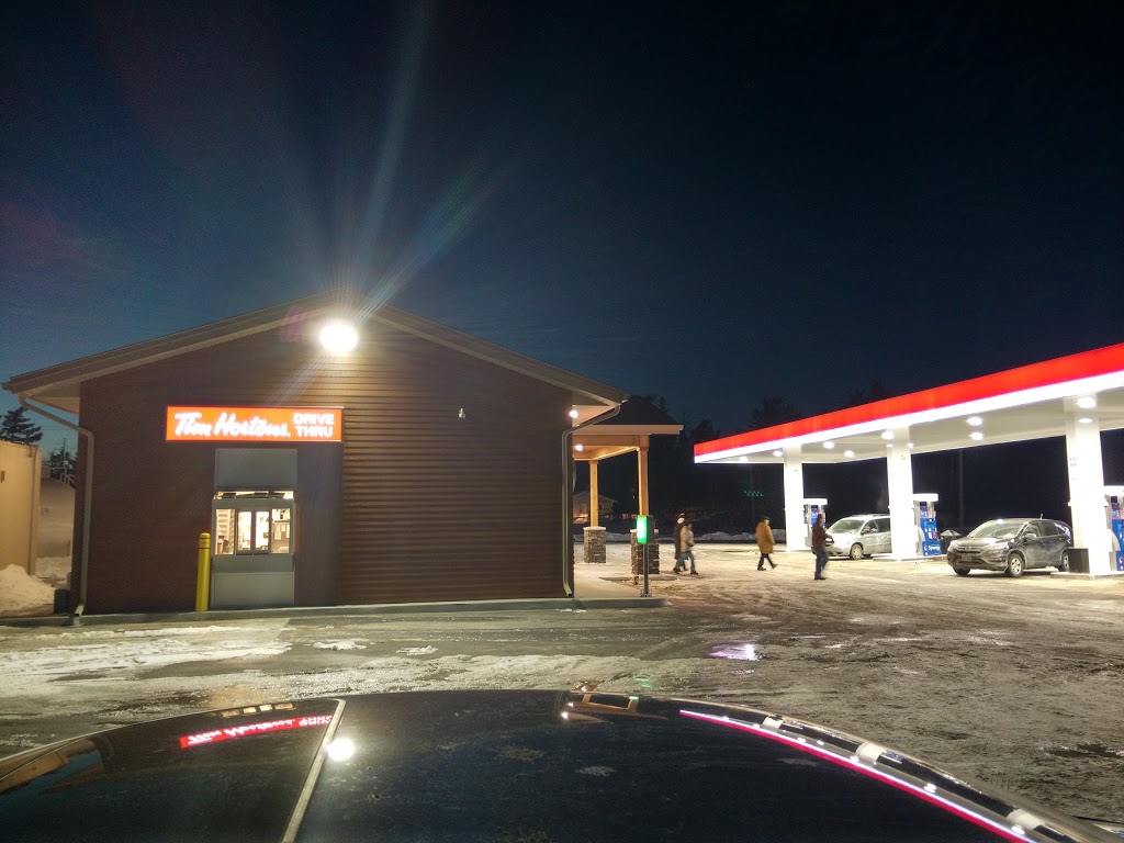 MAGNETAWAN ESSO | 1 HWY 529 N, Britt, ON P0G 1A0, Canada | Phone: (705) 383-1515