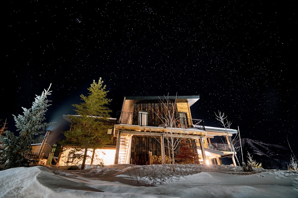 Blackstone Bed & Breakfast | 30 Piedmont Dr, Fernie, BC V0B 1M4, Canada | Phone: (250) 425-3637