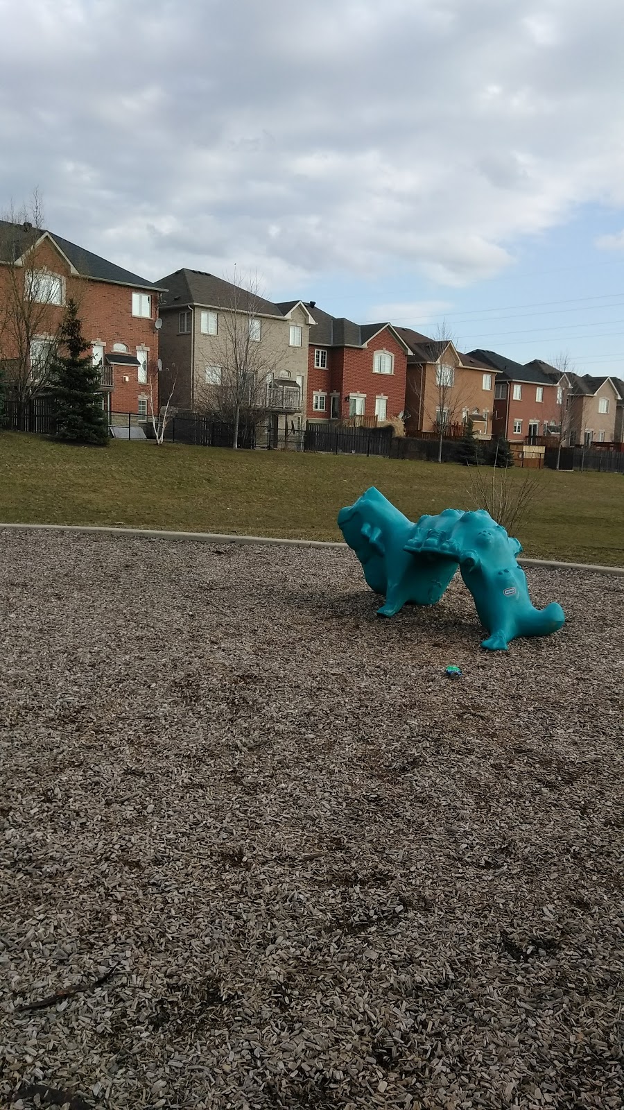 James Potter Park | James Potter Rd & Oblate Crescent, Brampton, ON L6Y 0K2, Canada | Phone: (905) 874-2906