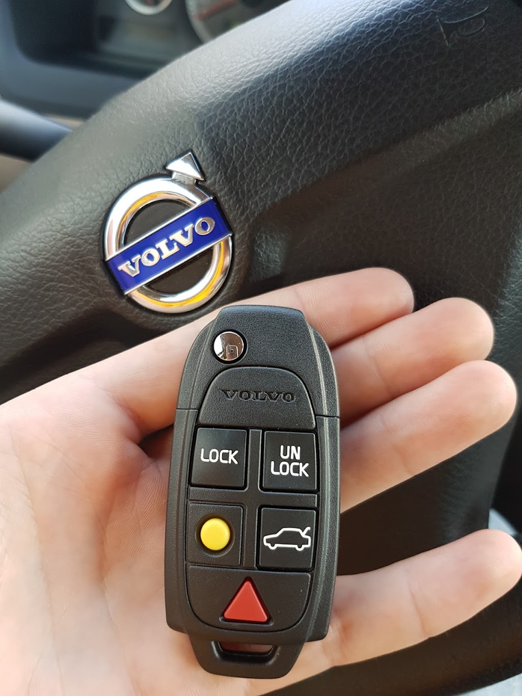 CAR KEY PRO | West, 556 Dawson Rd, Lorette, MB R5K 0B1, Canada | Phone: (204) 955-6534