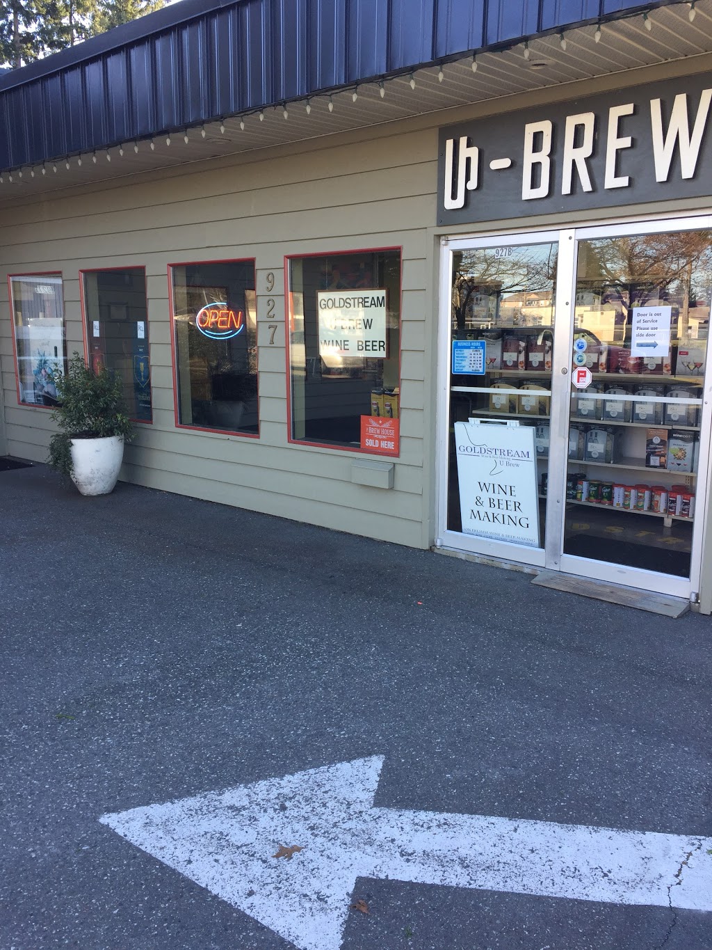 Goldstream U Brew | 927 Goldstream Ave, Victoria, BC V9B 2Y2, Canada | Phone: (250) 474-2337