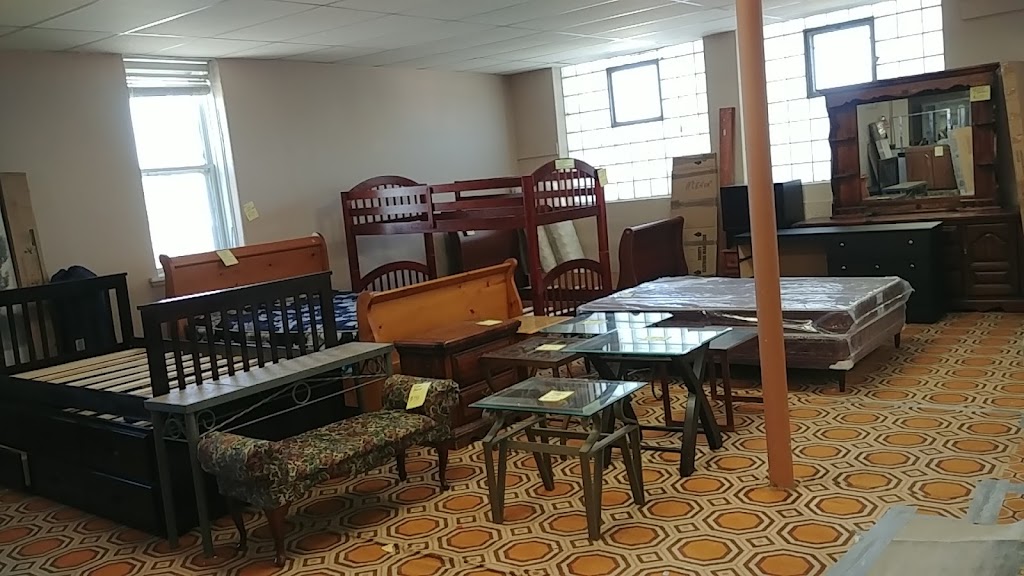Gills New & Used Furniture & Appliances Warehouse | 121 Salter St, Winnipeg, MB R2W 4J8, Canada | Phone: (204) 582-8726