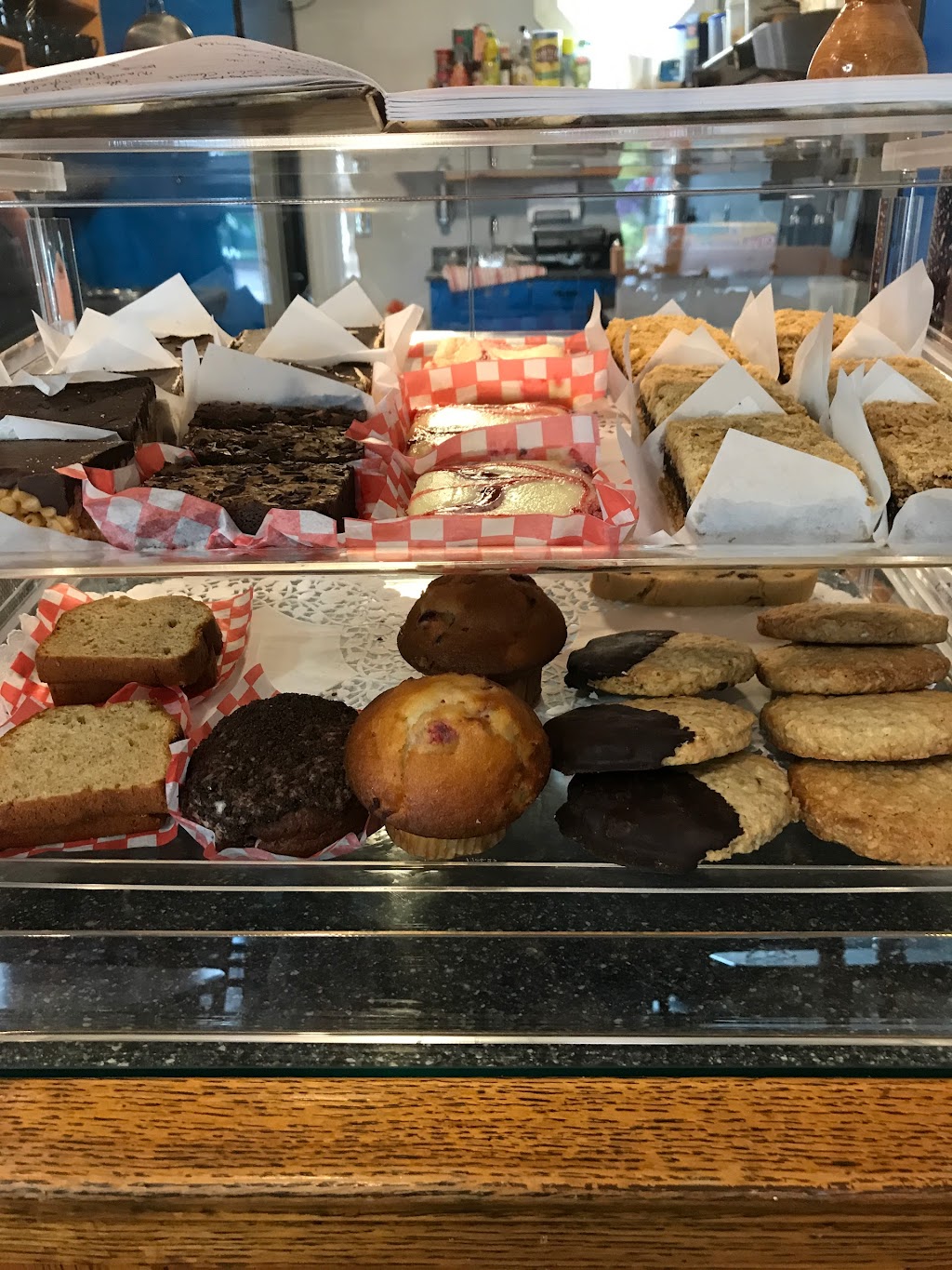 The Chesnutt Cafe | 10163 Durham St, Pugwash, NS B0K 1L0, Canada | Phone: (902) 243-2000